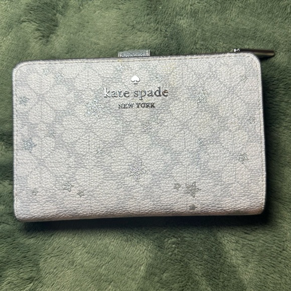 Kate Spade Metallic Silver Wallet - Picture 1 of 5